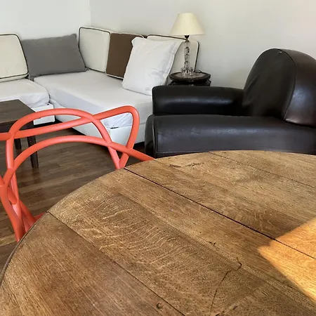 Le Clos Saint Nizier - Cathedrale- Parking - Wifi بيت للعطل *